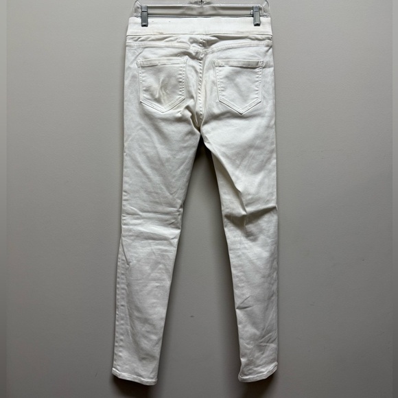 2/$25 Liverpool Jeans Company - White Sienna Pull-On Legging Jeans - Picture 8 of 8